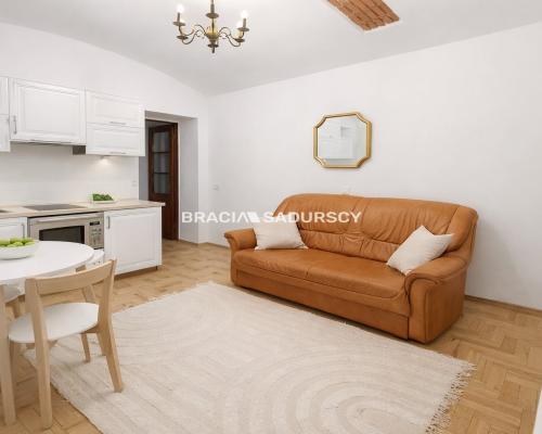 Stare Miasto 32m2, Karmelicka- Siemiradzkiego