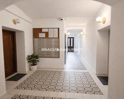 Stare Miasto 32m2, Karmelicka- Siemiradzkiego