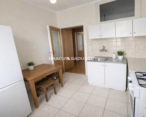 Mieszkanie 2 pokojowe z oddzielną kuchnią