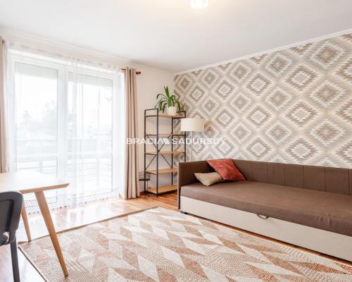 Do wynajęcia jasne i przestronne 2-pokojowe mieszkanie - Prądnik Czerwony, ul. Nuszkiewicza    Oferujemy na wynajem atrakcyjn