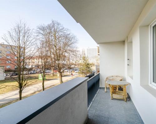 Wynajem | 3 pok | 47m2 | balkon | os. Wysokie