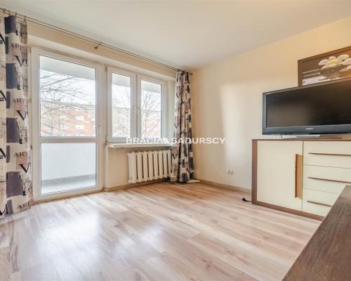 Wynajem | 3 pok | 47m2 | balkon | os. Wysokie