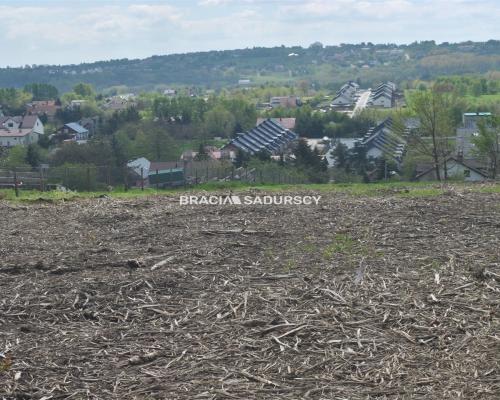 Działk MN2 przy ul. Magnoliowej w Wieliczce.