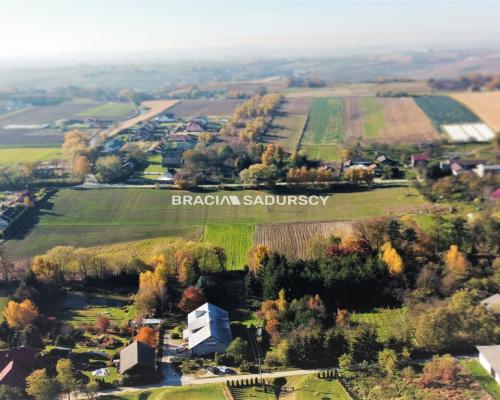 Wolnostojący dom ok. 600 m2