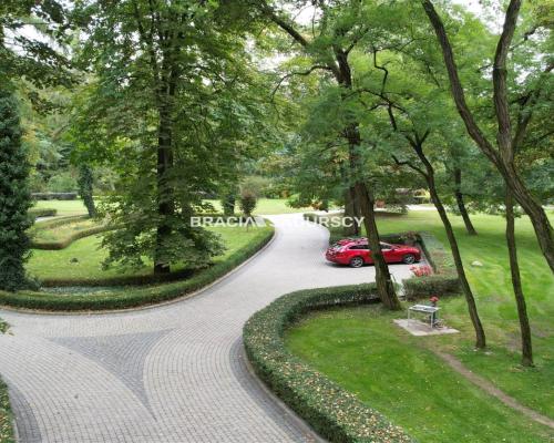 Teren pod rezydencję 13 ha z pozwoleniem na budowę