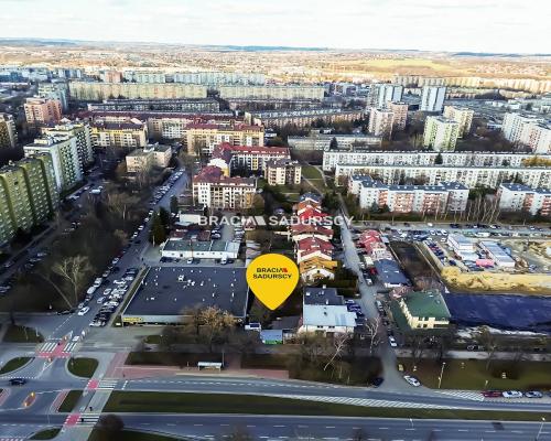 Działka budowlana 1,63 a – Wybickiego – Centrum