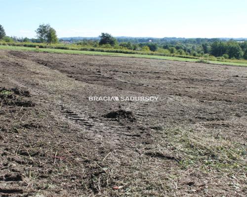 Atrakcyjna działka budowlana w Libertowie.