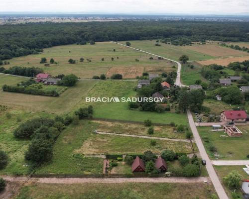 Działka budowlana w sielskim zakątku !