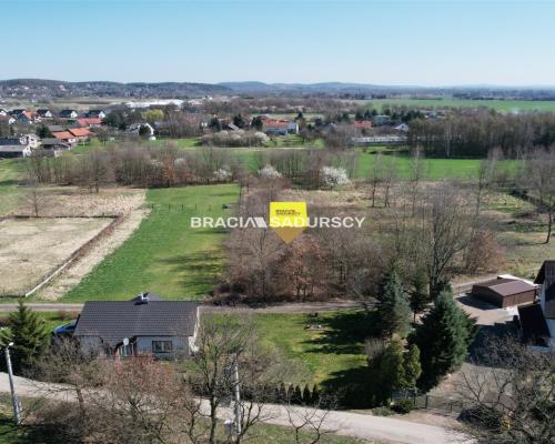 Działka budowlana 17 arów w Wołowicach!