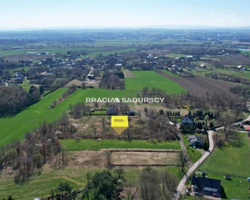 Działka budowlana 17 arów w Wołowicach!