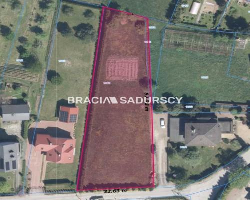 Na sprzedaż - działka budowlana 2358 m², Kraków - Nowa Huta (Mogiła)   Oferujemy piękną działkę budowlaną o powie