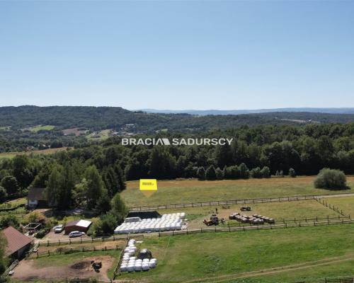 Podolany - działka budowlana o pow. 10 arów!   Działka budowlana o pow. 10 arów położona w Podolanach, gmina Ka