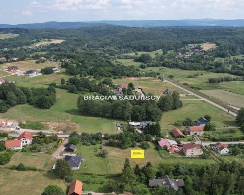 Na sprzedaż: działka budowlana 12 arów - Leńcze, gm. Kalwaria Zebrzydowska    Lokalizacja:  Oferujemy na sprzedaż at