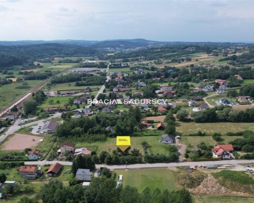 Na sprzedaż: działka budowlana 15 arów - Leńcze, gm. Kalwaria Zebrzydowska    Lokalizacja:  Oferujemy na sprzedaż at