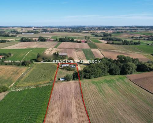 Gunów - Wilków działka o pow. 0,77 ha!  Działka o powierzchni 0,77 ha   położona w miejscowości Gunów-Wi