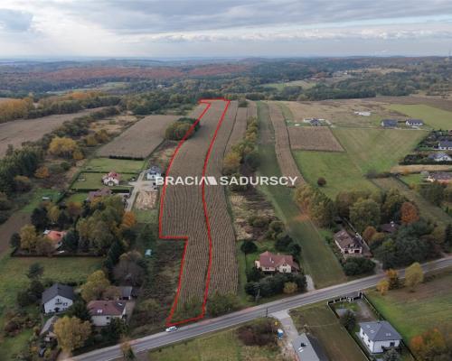 Działka budowlano - rolna w Nowej Górze gm. Krzeszowice              Oferujemy na sprzedaż działkę budowlano-rolną p