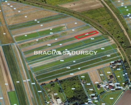 Działka budowlana o pow. 13 ar. w Krakowie.  Przedmiotem oferty jest nieruchomość gruntowa niezabudowana o nr ew.  52/1  położ