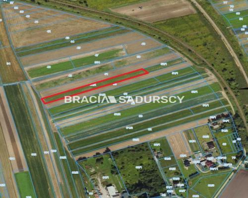 Działka budowlana o pow. 37 ar. w Krakowie.  Przedmiotem oferty jest nieruchomość gruntowa niezabudowana o nr ew.  52/2  położ