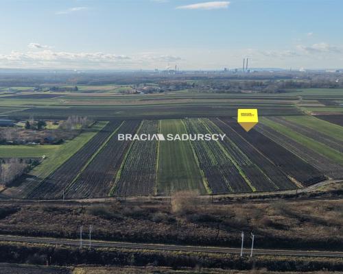 Działka budowlana o pow. 53 ar. w Krakowie.  Przedmiotem oferty jest nieruchomość gruntowa niezabudowana o nr ew.  54/2  położ