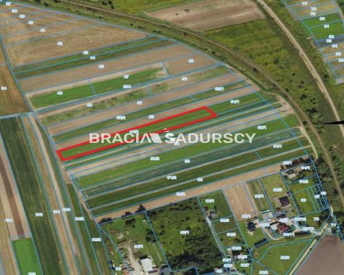 Działka budowlana o pow. 53 ar. w Krakowie.  Przedmiotem oferty jest nieruchomość gruntowa niezabudowana o nr ew.  54/2  położ