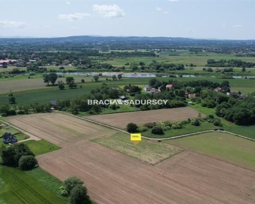 Działka z pozwoleniem na budowę w Wołowicach!