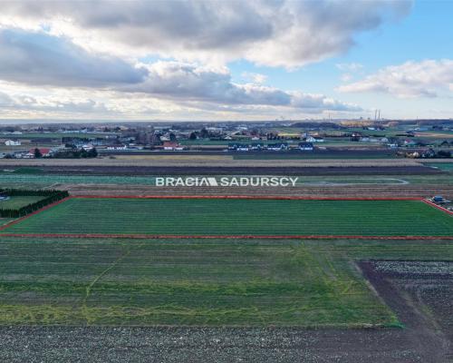 Działka budowlana o pow. 57 arów w Krakowie - Nowej Hucie    Przedmiotem oferty jest działka o nr  309/2    położona w