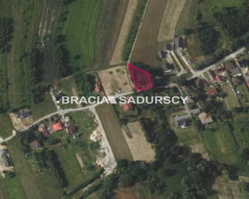 DZIAŁKA BUDOWLANA 9 ARÓW JEZIORZANY UZBROJONA