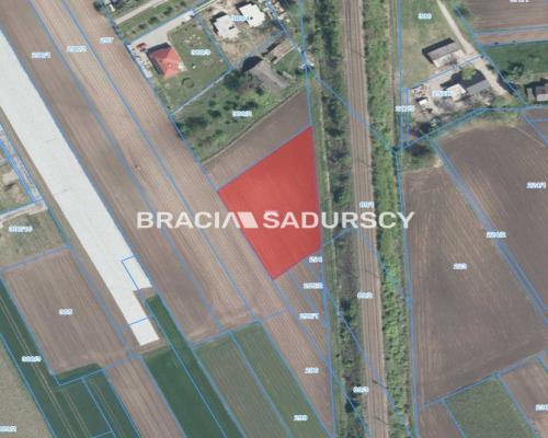 Działka rolna o pow. 26 ar&oacute;w w Krakowie - Nowej Hucie   
 
Przedmiotem oferty jest działka o nr  293  położona w obrębie