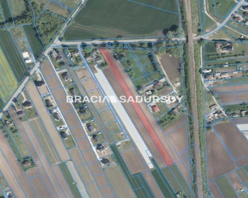 Działka budowlana o pow. 55 ar&oacute;w w Krakowie - Nowej Hucie   
 
Przedmiotem oferty jest działka o nr  298/2    położona w