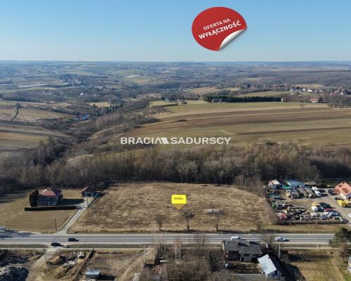 Maszków, 2,5 km od S7 | 1,1 ha Usługi + Zaplecze Mieszkalne (PUM 40%) | Przy trasie 772      LOKALIZACJA STRATEGICZNA: