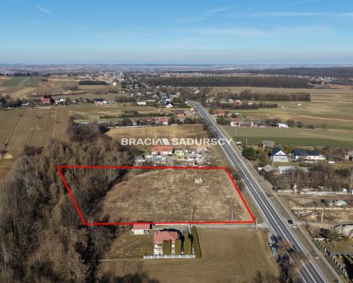 Maszków, 2,5 km od S7 | 1,1 ha Usługi + Zaplecze Mieszkalne (PUM 40%) | Przy trasie 772      LOKALIZACJA STRATEGICZNA: