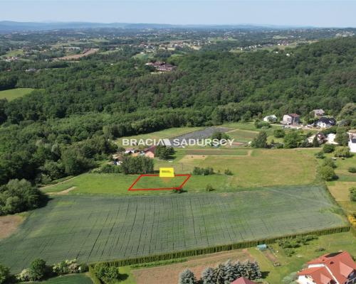 GRAJ&Oacute;W, GMINA WIELICZKA, DZIAŁKA BUDOWLANA O POW. 1145 m 2 .  
 
Widokowa działka budowlana w zacisznym spokojnym miejsc