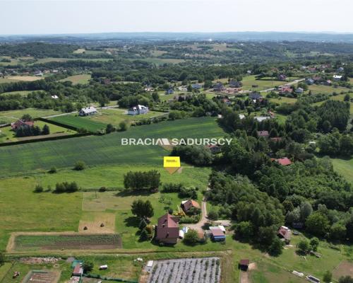 GRAJ&Oacute;W, GMINA WIELICZKA, DZIAŁKA BUDOWLANA O POW. 1145 m 2 .  
 
Widokowa działka budowlana w zacisznym spokojnym miejsc