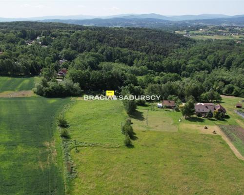 GRAJ&Oacute;W, GMINA WIELICZKA, DZIAŁKA BUDOWLANA O POW. 1145 m 2 .  
 
Widokowa działka budowlana w zacisznym spokojnym miejsc