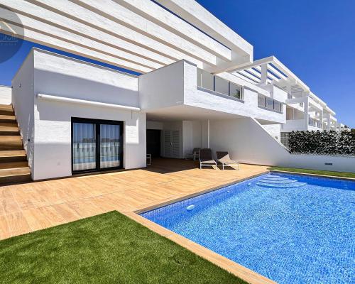 BUNGALOWY Z PRYWATNYM BASENEM W FINESTRAT