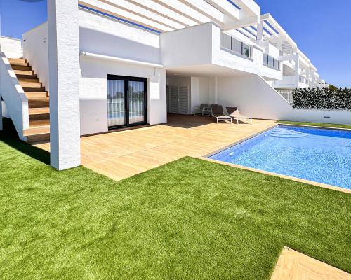 BUNGALOWY Z PRYWATNYM BASENEM W FINESTRAT