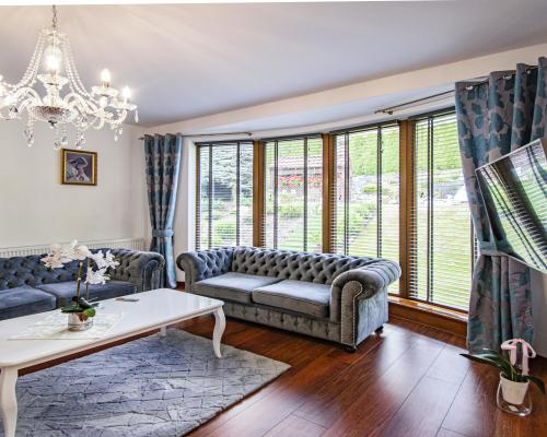 PIĘKNY DOM NA SPRZEDAŻ W SPOKOJNEJ OKOLICY