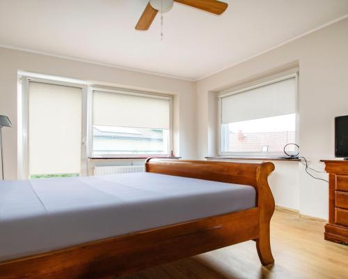 DOM WOLNOSTOJĄCY/ 160M2/ŚWIDNICA