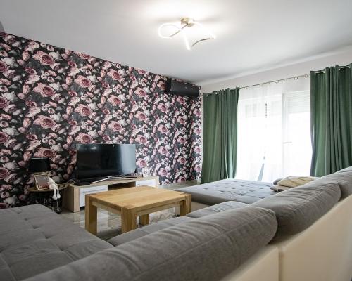 Dom szeregowy 115m2, garaż