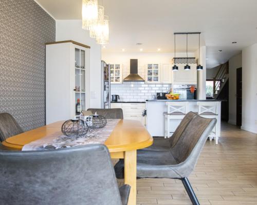 Dom 125m2, 700m2 działka