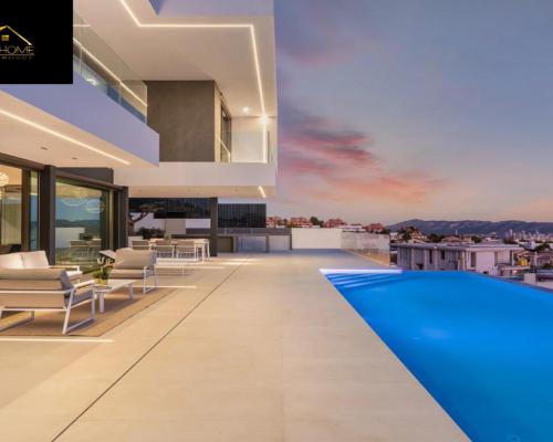 LUKSUSOWA WILLA Z WIDOKIEM NA MORZE