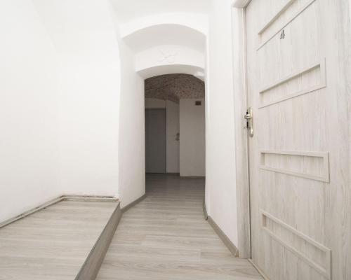 LOKAL UŻYTKOWY PRZY RYNKU NA SPRZEDAŻ