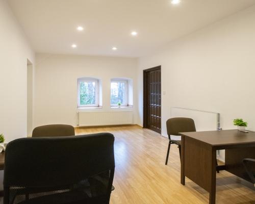 Biuro 48m2, parking / gotowe do wprowadzenia