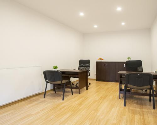 Biuro 48m2, parking / gotowe do wprowadzenia