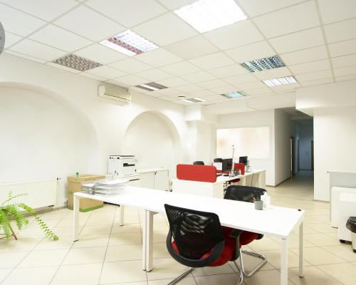 Lokal z witryną w Centrum do wynajęcia