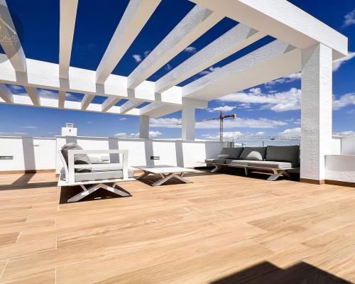 MIESZKANIA W NOWOCZESNYM KOMPLEKSIE W TORREVIEJA