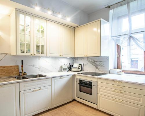 75M2 - 3 POKOJE - PARTER - MIEJSCE PARKINGOWE