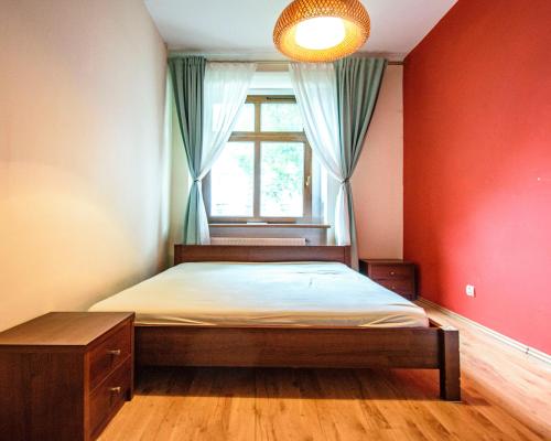 75M2 - 3 POKOJE - PARTER - MIEJSCE PARKINGOWE