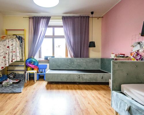 75M2 - 3 POKOJE - PARTER - MIEJSCE PARKINGOWE