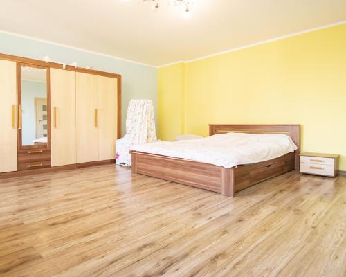 Mieszkanie 174m2 z balkonem 4 pokoje 2 łazienki